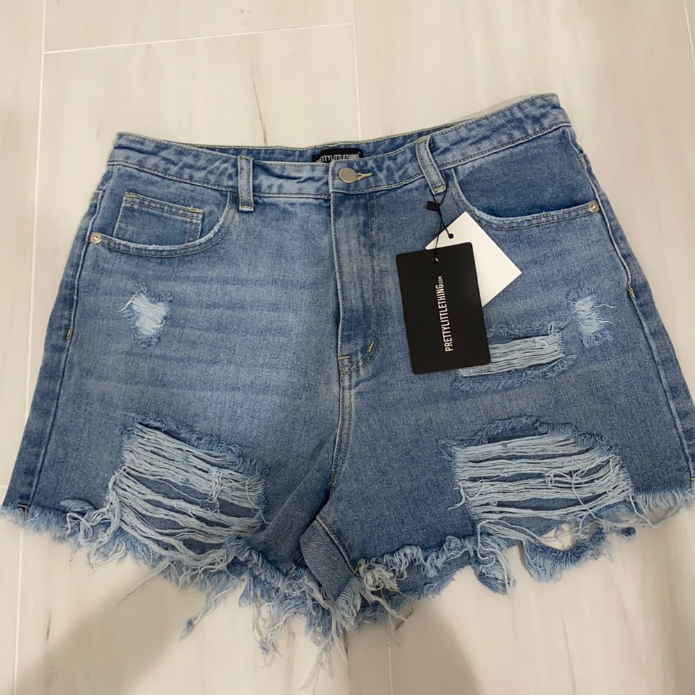 PrettyLittleThings Jean shorts brand new